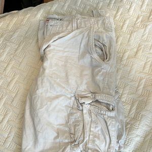 American Eagle Men’s Cargo Short